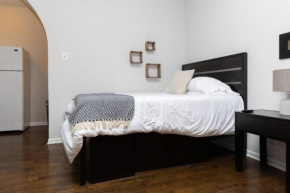 Classic HP 1BR with Fast Transit to UChicago & DT by Zen Rentals